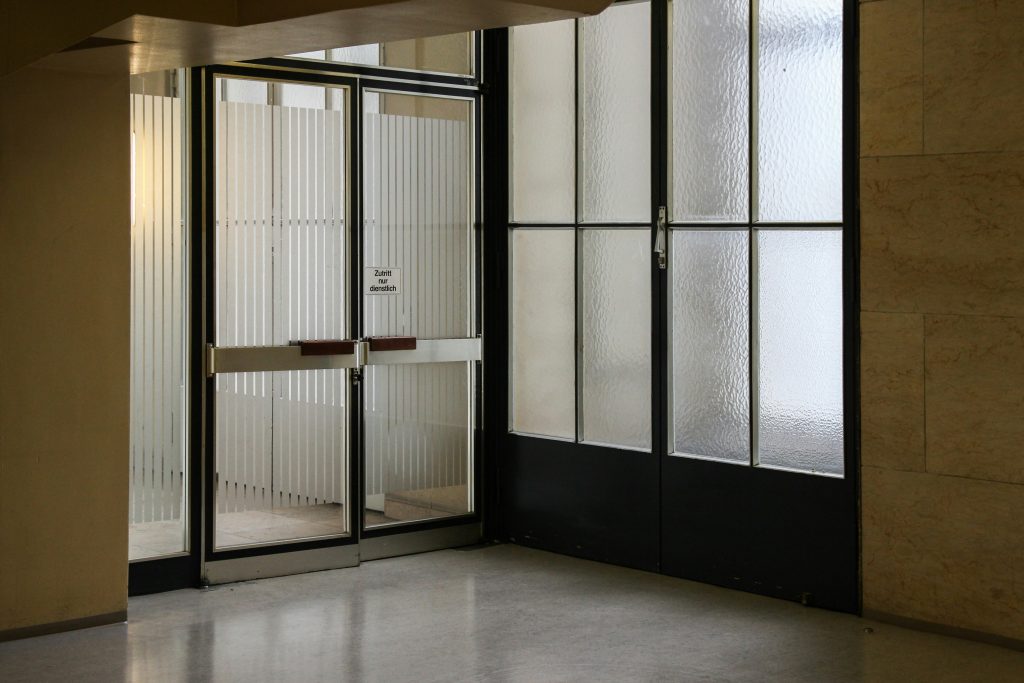 Illustration — branch access control overlay